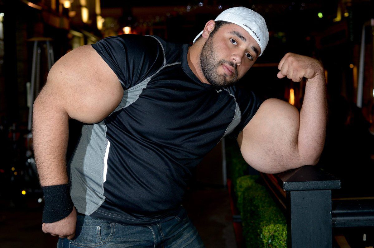 Moustafa Ismail a les plus Gros Biceps au Monde-02 moustafa-ismail-plus-gros-biceps-monde-02
