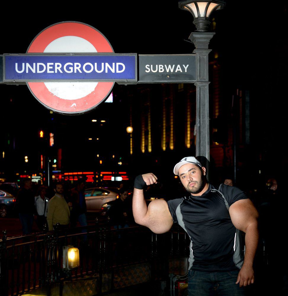 Moustafa Ismail a les plus Gros Biceps au Monde-10 moustafa-ismail-plus-gros-biceps-monde-10