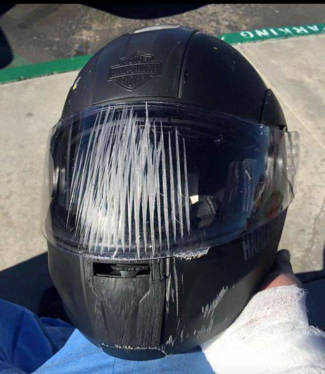 Toujours Porter Casque 11 toujours-porter-casque-11