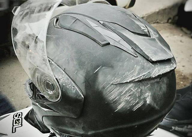 Toujours Porter Casque 21 toujours-porter-casque-21