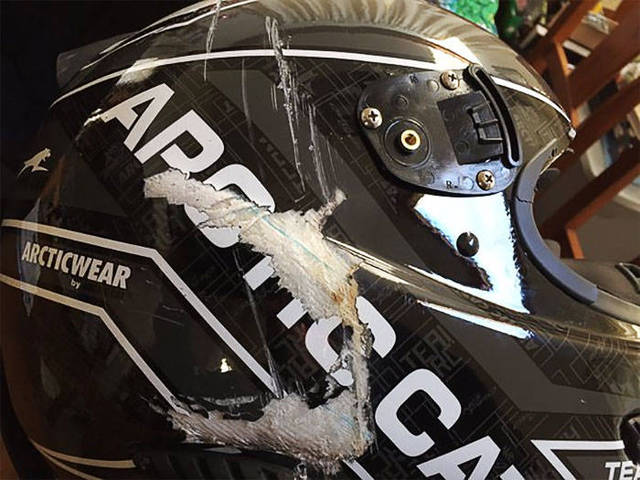 Toujours Porter Casque 25 toujours-porter-casque-25
