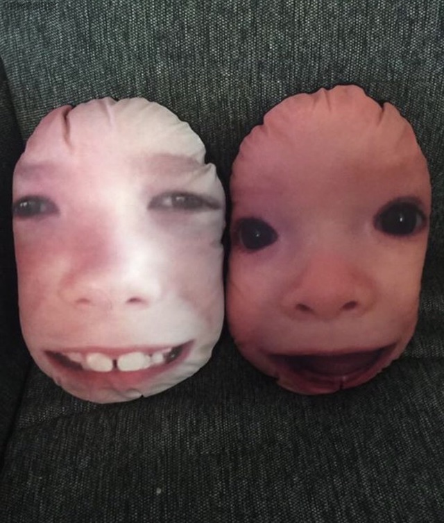 Des coussins avec la tête des enfants coussins-tete-enfants