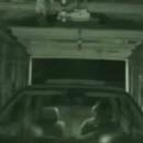 image il-lui-fait-peur-garage