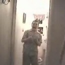 image grosse-peur-sortant-toilettes