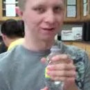 image buveur-bouteille-rapide