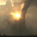 image tornade-coucher-soleil